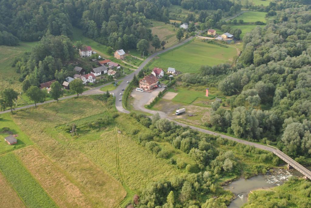 Noclegi Pod Bukowina Myczkowce Exterior foto